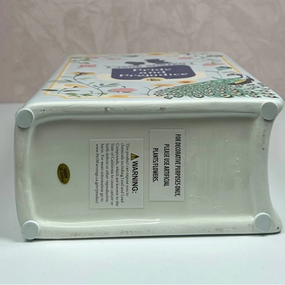 Jane Austen 'Pride and Prejudice' Decorative Vase